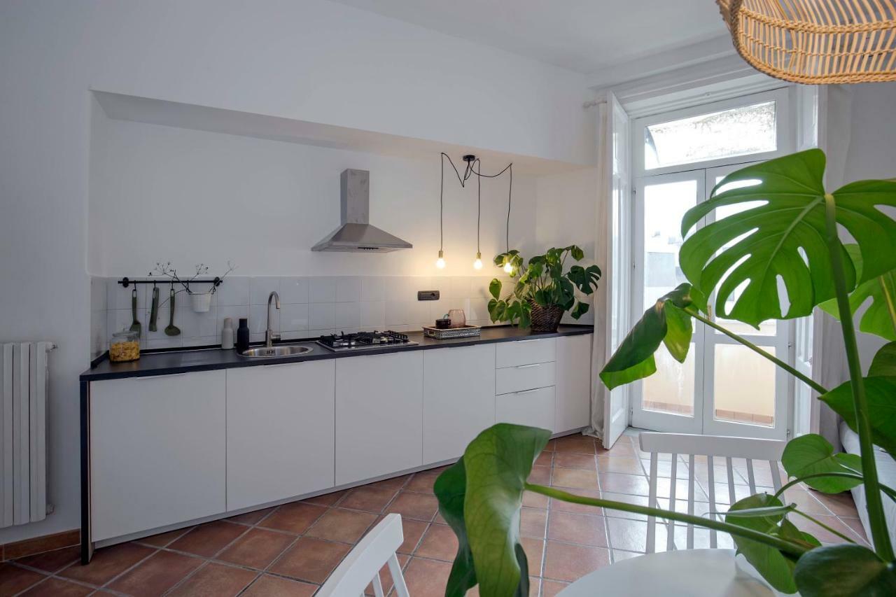 Casa Giada Apartment ซาแลร์โน ภายนอก รูปภาพ