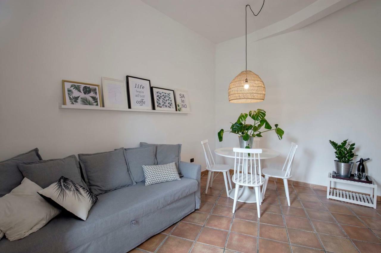 Casa Giada Apartment ซาแลร์โน ภายนอก รูปภาพ