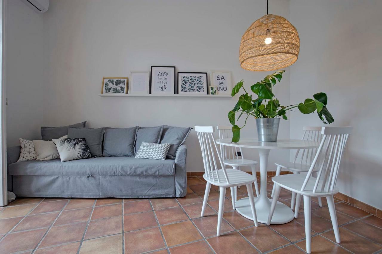 Casa Giada Apartment ซาแลร์โน ภายนอก รูปภาพ