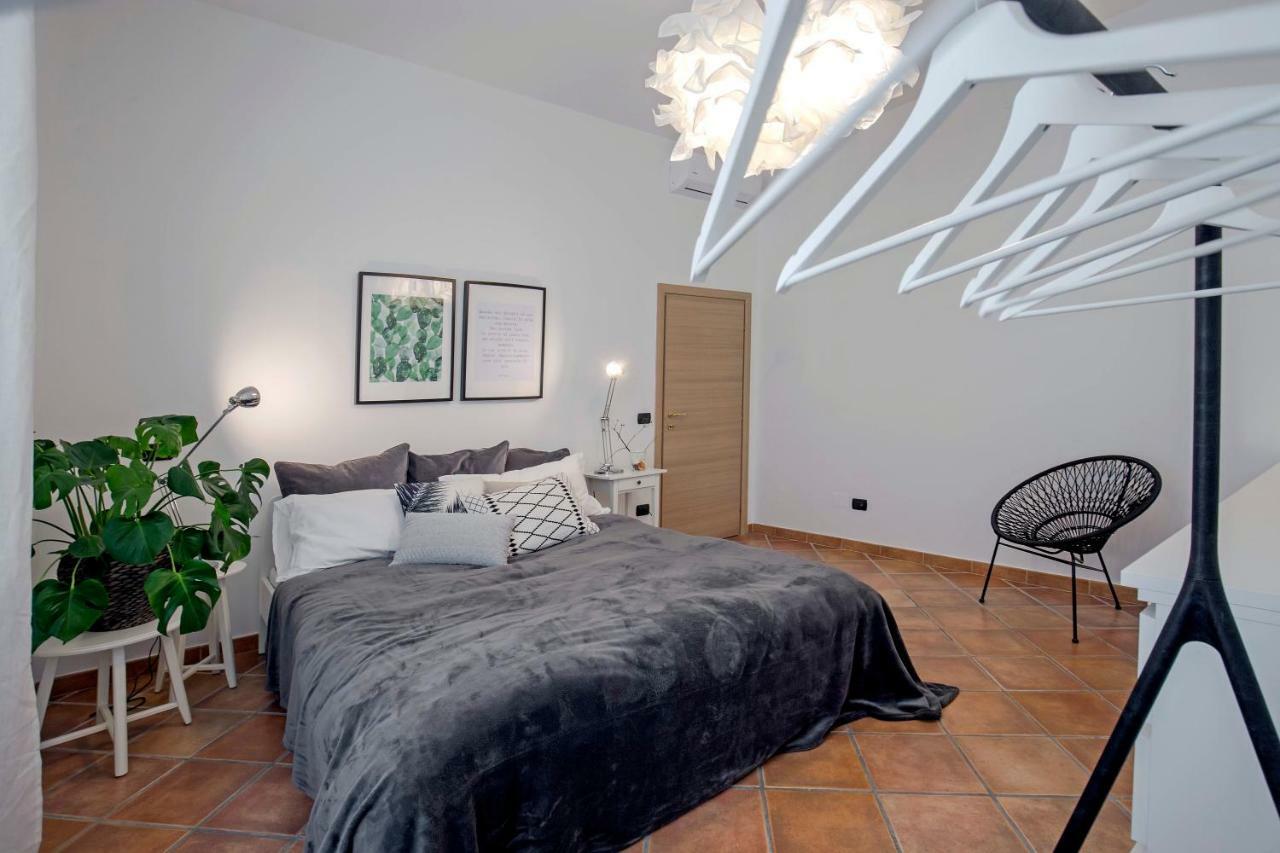 Casa Giada Apartment ซาแลร์โน ภายนอก รูปภาพ