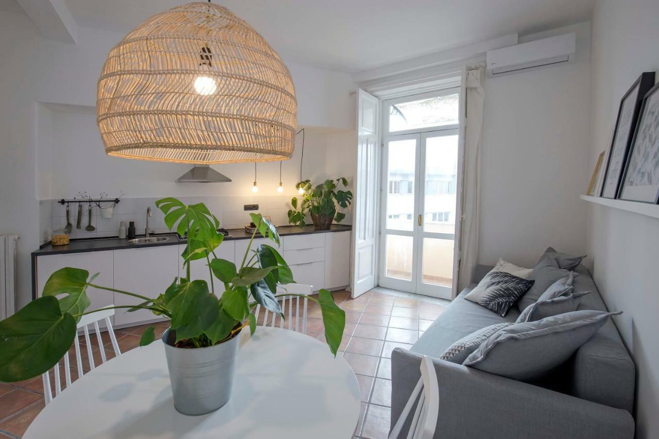 Casa Giada Apartment ซาแลร์โน ภายนอก รูปภาพ